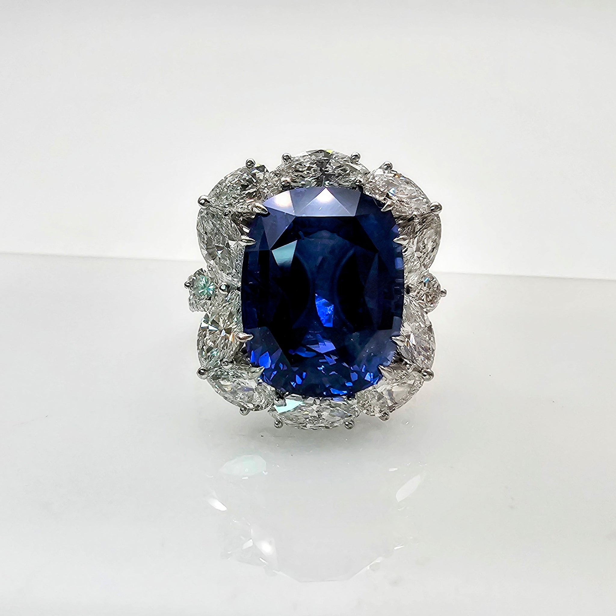 Blue Sapphire diamond ring set in 18k white gold - Far East Gems & Jewellery