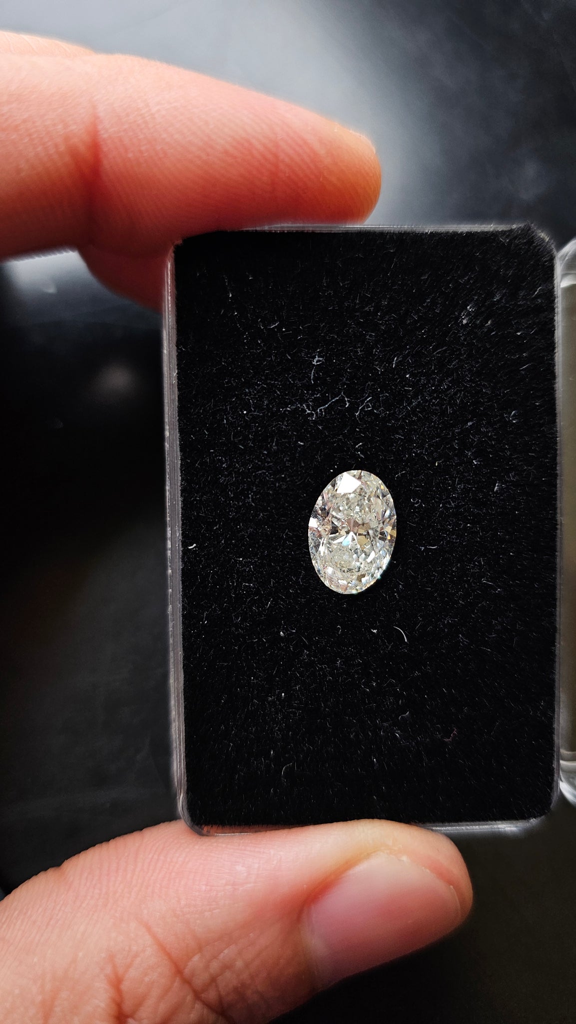 3.02ct I SI2-I1 Oval Natural Diamond - Far East Gems & Jewellery