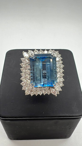 Aquamarine Ring - Far East Gems & Jewellery