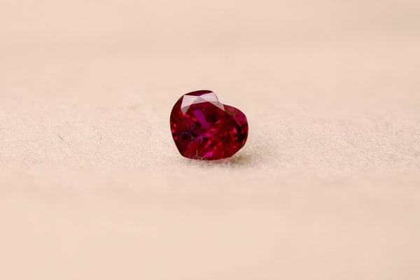 Unheated Ruby  Myanmar 1.05ct - Far East Gems & Jewellery