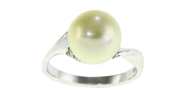 Pearl Ring with Diamond - Far East Gems & Jewellery