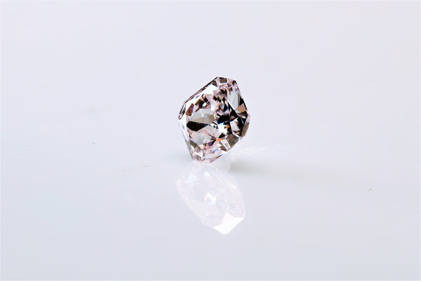 Light Pink Diamond 0.85ct VVS1 - Far East Gems & Jewellery